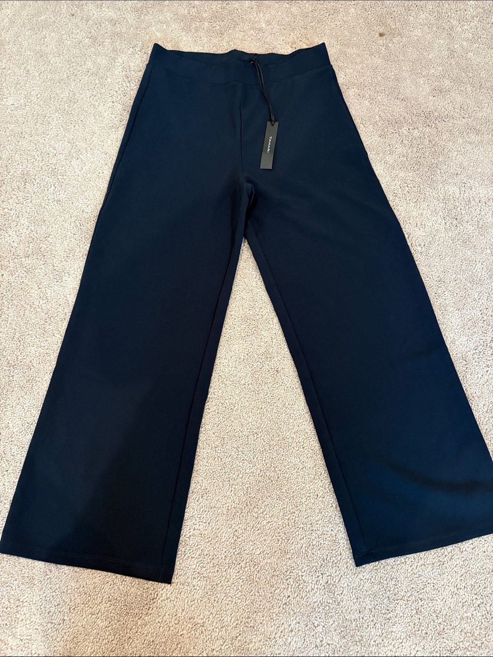 Tahari NWT